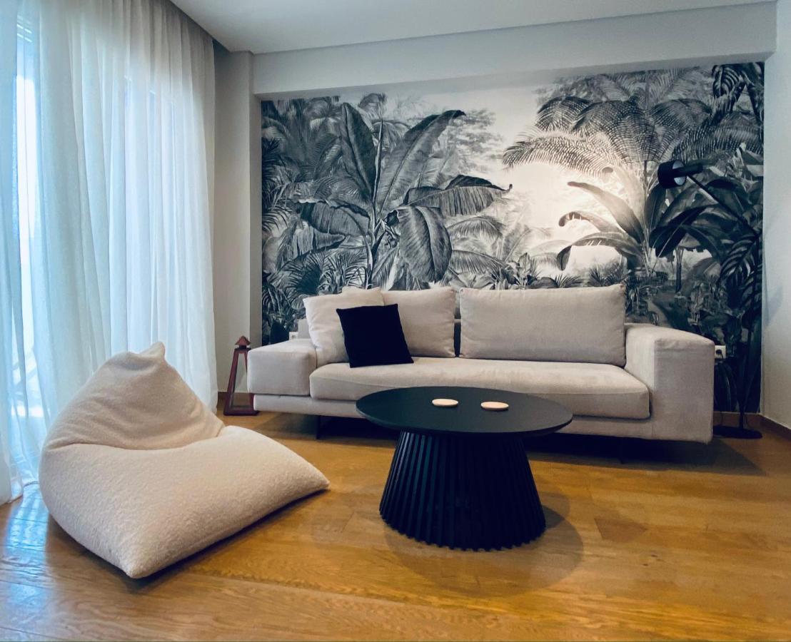 Athens Riviera 2-Bed Apt & Pool Access #Unoblu 외부 사진