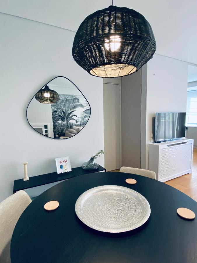 Athens Riviera 2-Bed Apt & Pool Access #Unoblu 외부 사진