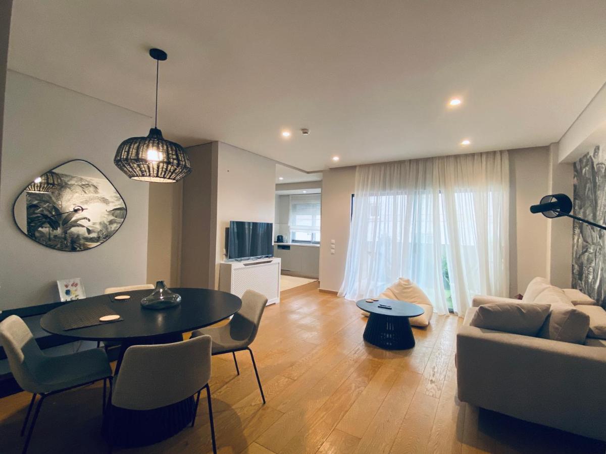 Athens Riviera 2-Bed Apt & Pool Access #Unoblu 외부 사진